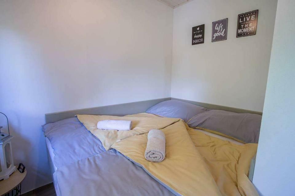 Pod Horou Apartment Stiavnicke Bane Bagian luar foto