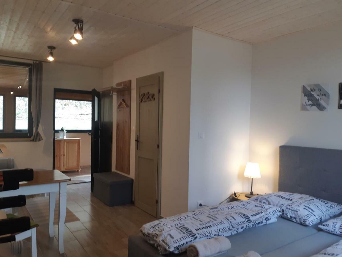 Pod Horou Apartment Stiavnicke Bane Bagian luar foto
